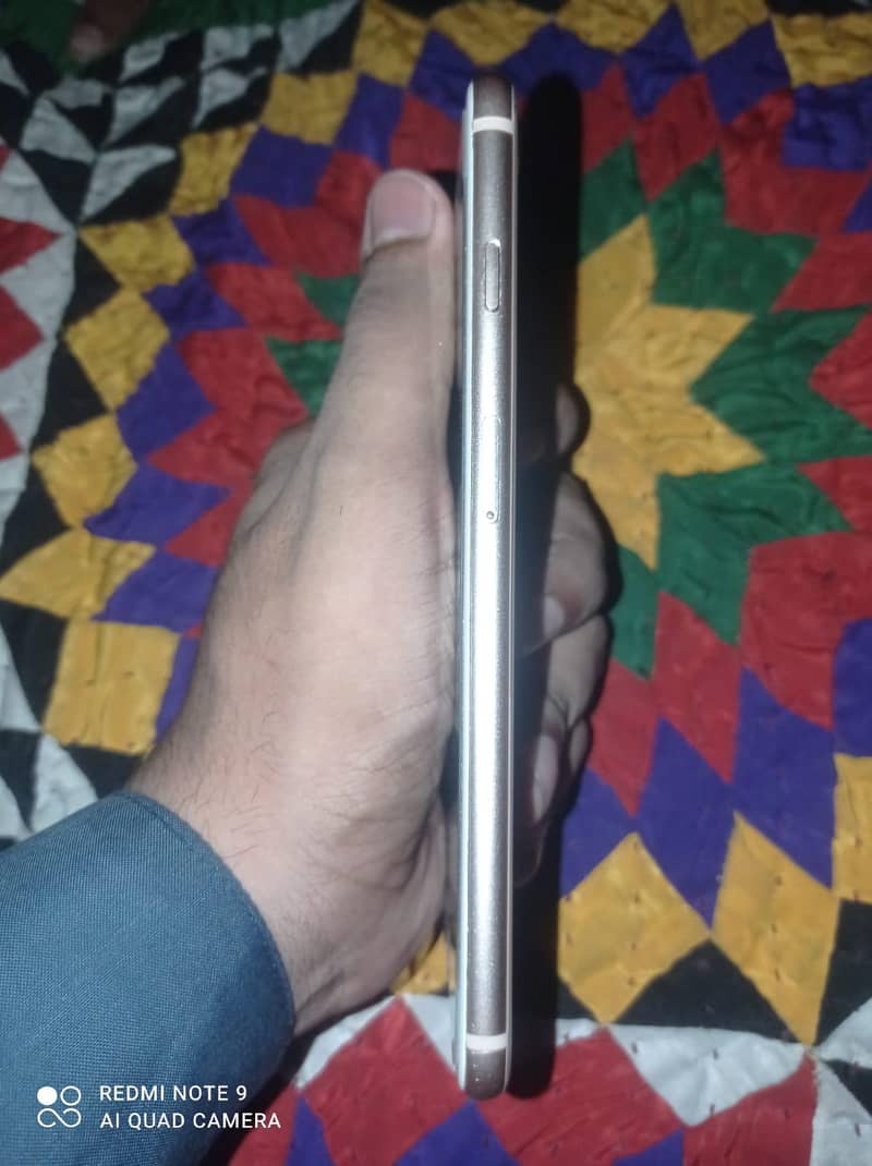 Apple iPhone 8 Plus 2