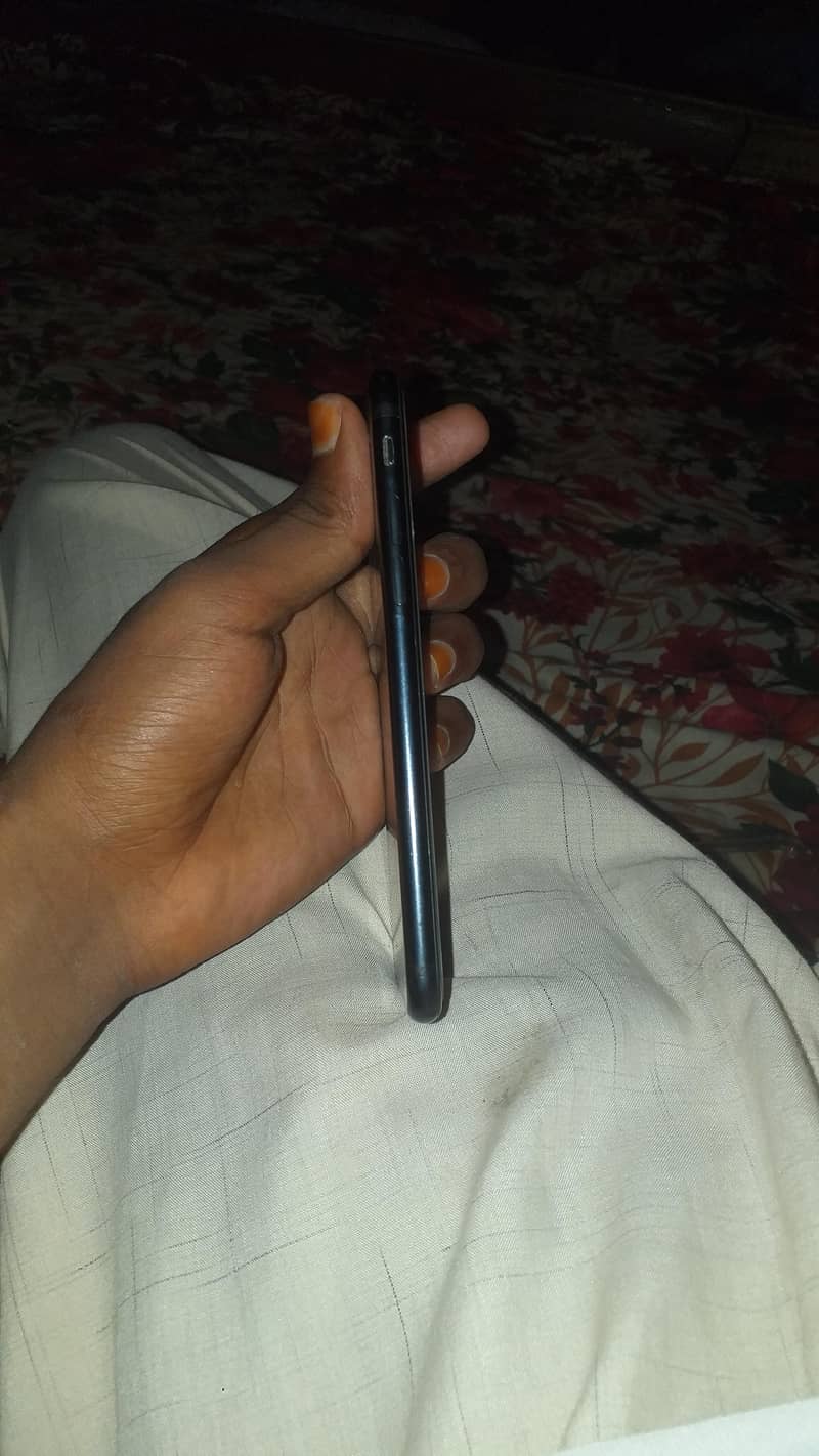 Apple iPhone 7 5