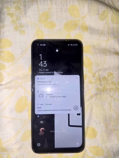 4 Ram 128GB memory  han girl use phone h good condition