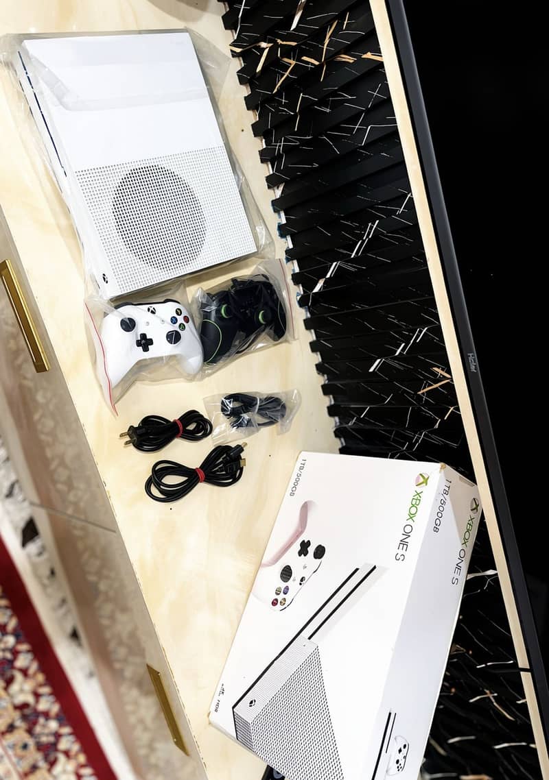 X box one s 0