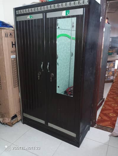 steel almari for sale in good condition