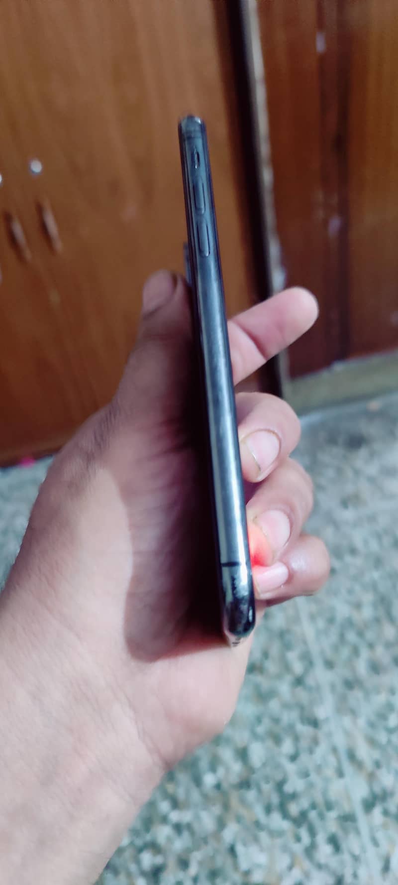 Apple iPhone X 4
