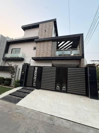 Owner Built Corner House For Sale in A Block Bismillah Housing Scheme