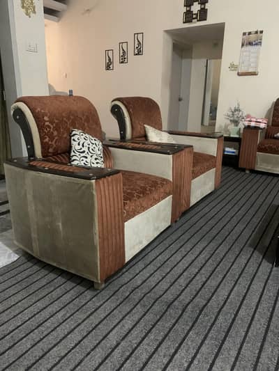 5 Seater almost new sofa