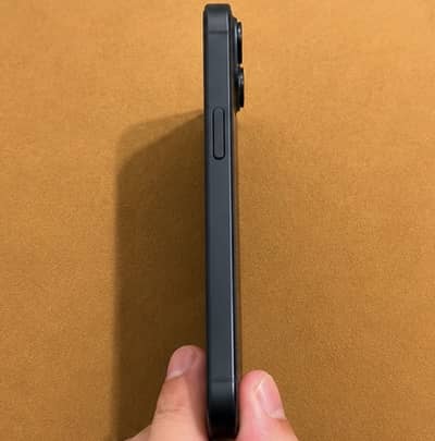 Apple iPhone 15