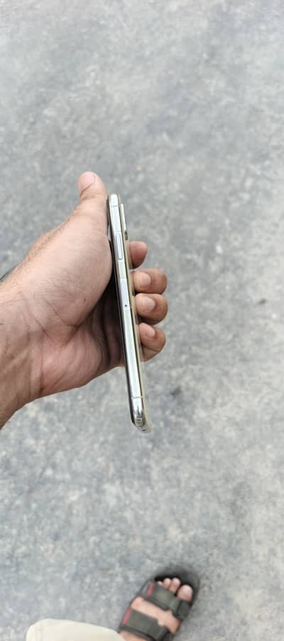 Apple iPhone XS