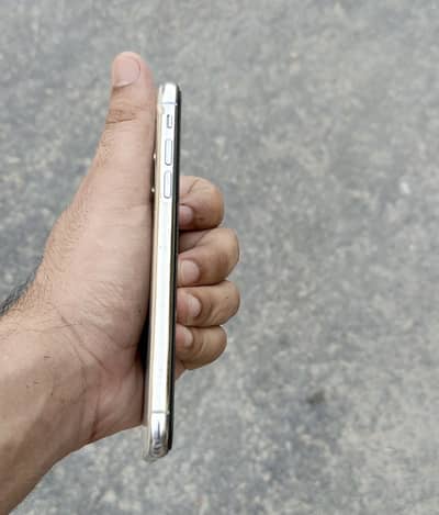 Apple iPhone XS