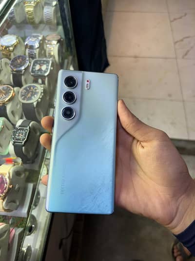Tecno Camon 40 pro