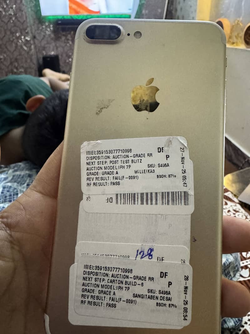 Apple iPhone 7 Plus 2