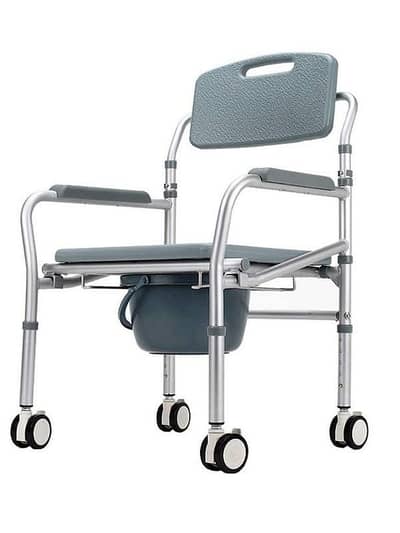 Commode chair / Foldable Commode chair