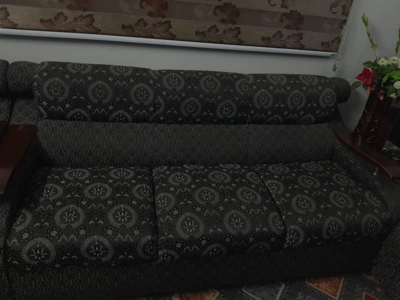 7 Sofa Set 0