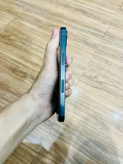 iPhone 13 ( 128gb ) Jv