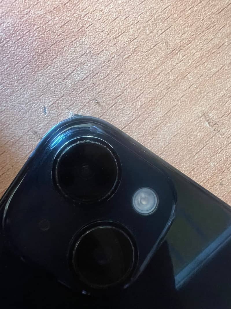 iPhone 14 3