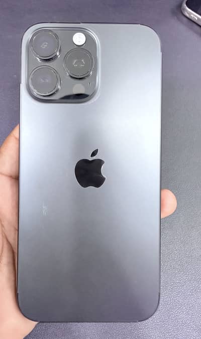 Apple iPhone 16 Pro Max