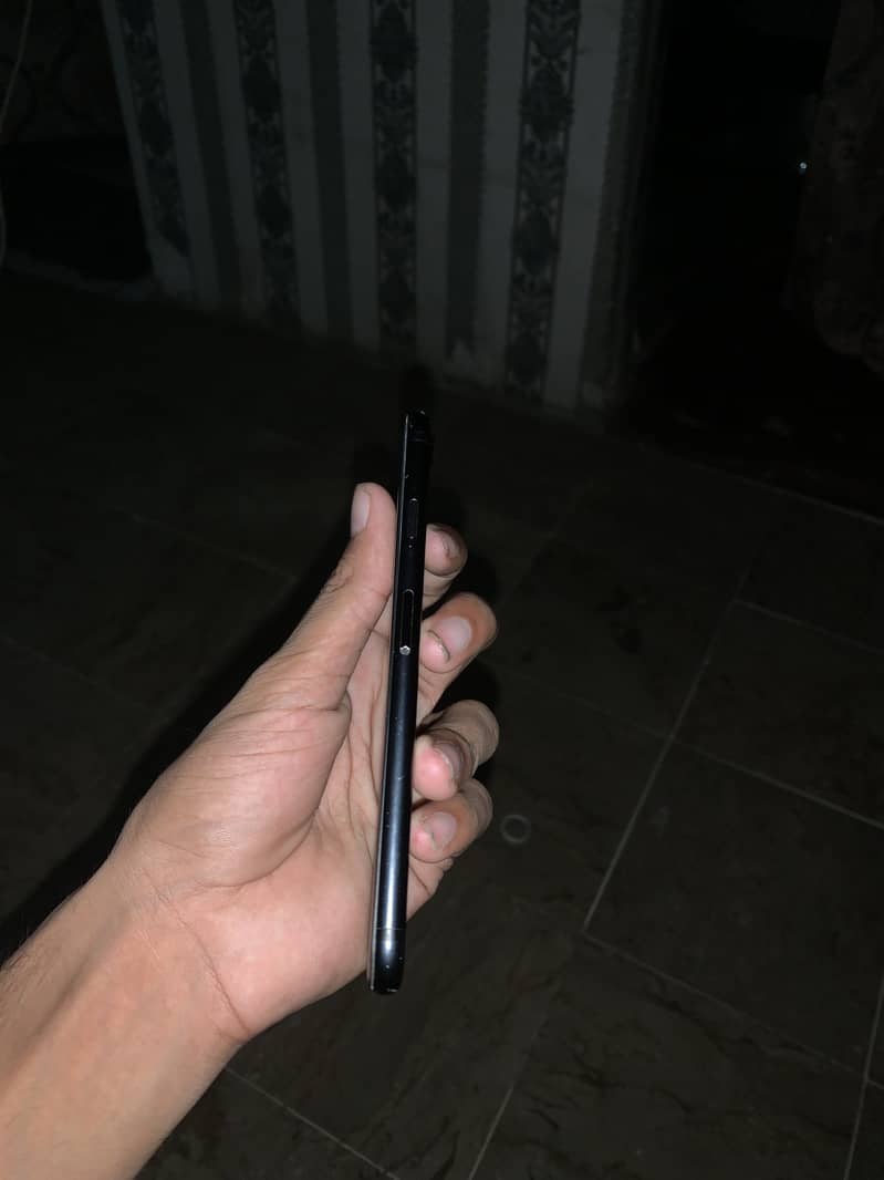 iPhone 7 3
