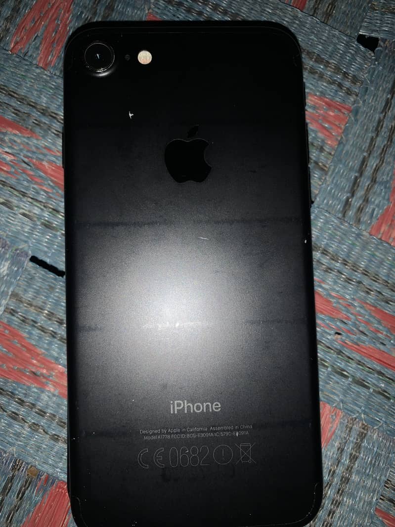 iPhone 7 4