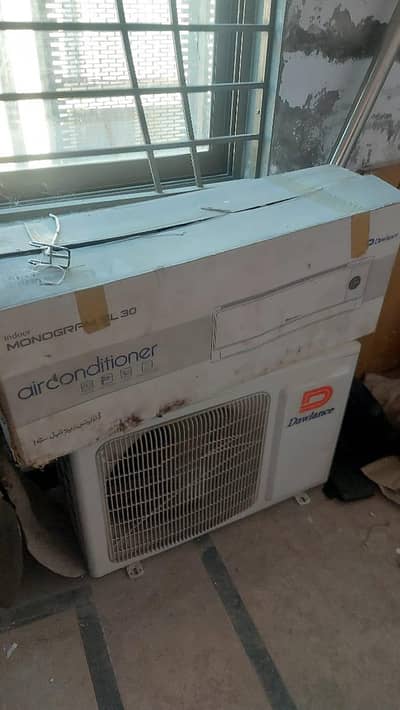 Dawlance 1.5 Ton Non-Inverter AC – Excellent Condition