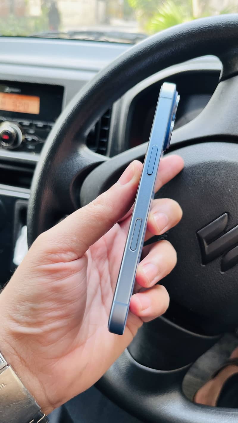 Apple iPhone 17 4