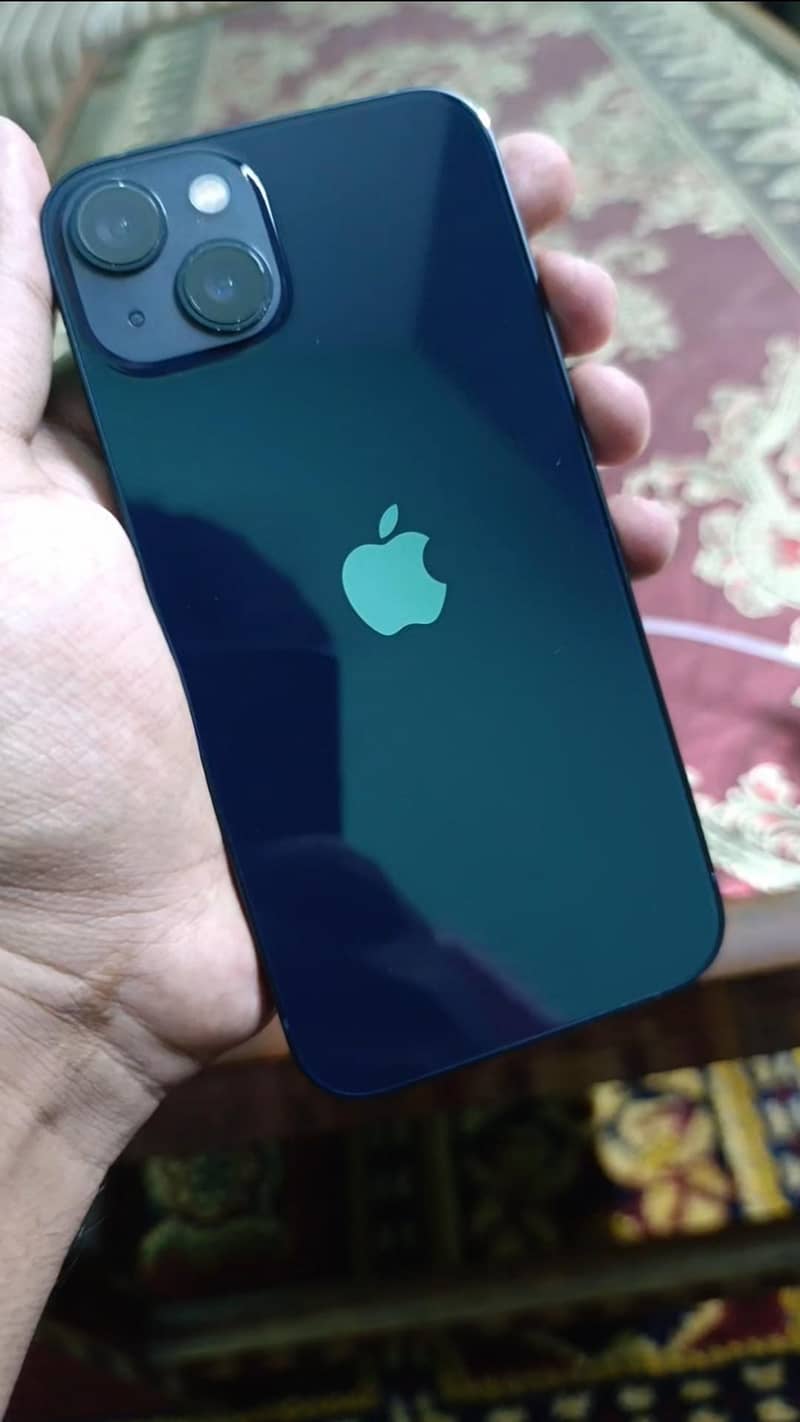 Apple iPhone 13 0
