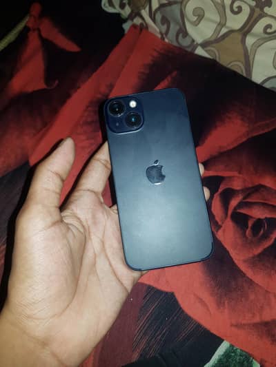 Apple iPhone 13