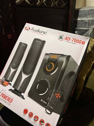 Audionic speakers