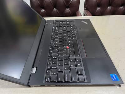 Lenovo ThinkPad T15p Gen 2 / 8 cores / 1650 max q 4 gb