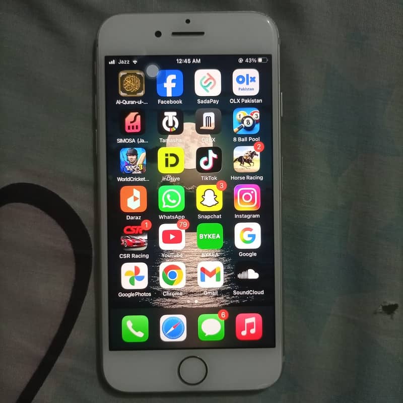Apple iPhone 7 2