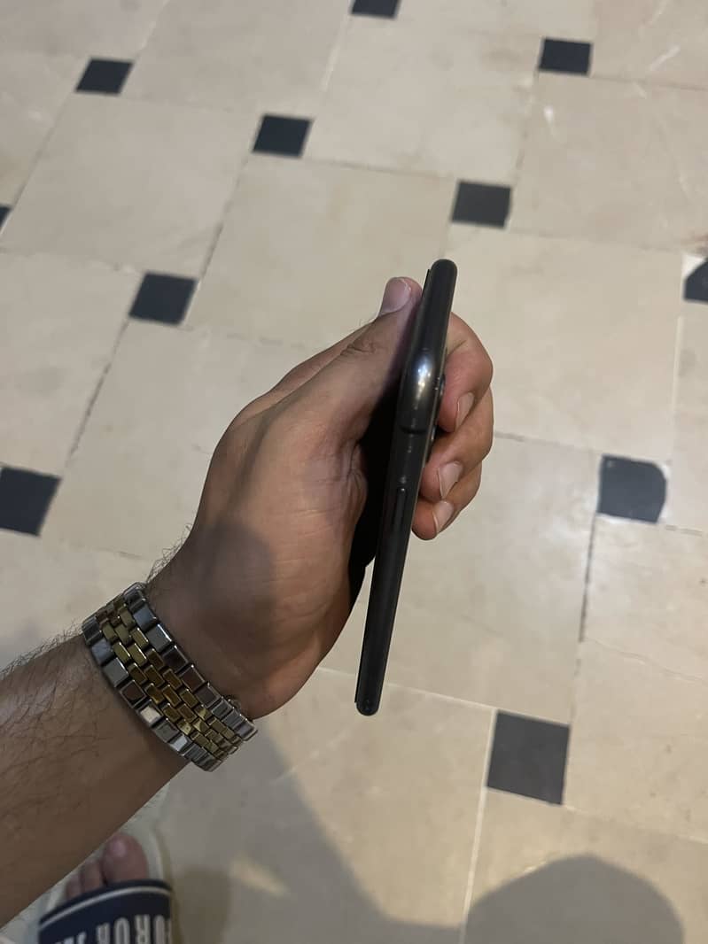 Apple iPhone 11 2