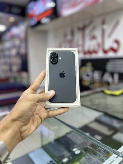 Apple iPhone 16