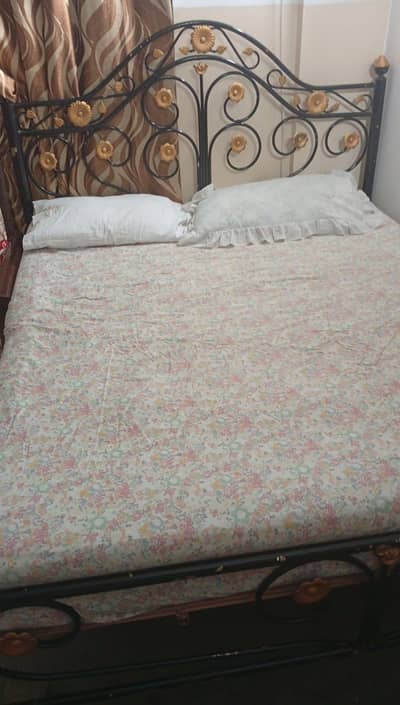 new bed he Kam use howa he with matres