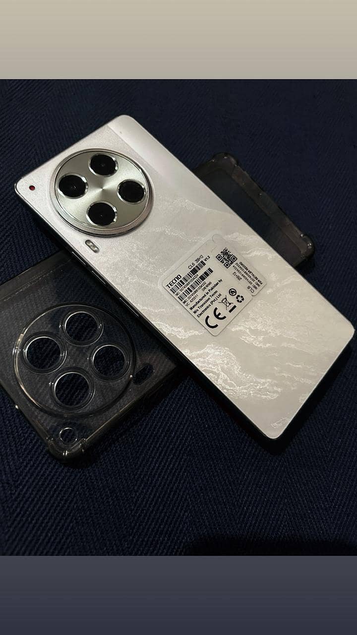 Tecno CAMON 30 Pro 0