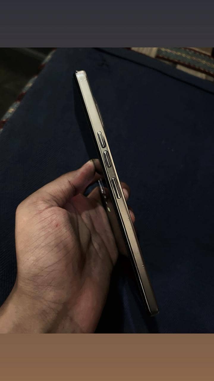 Tecno CAMON 30 Pro 4