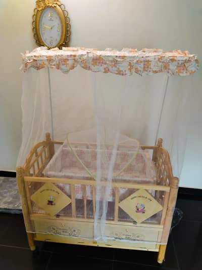 Mint condition baby cot for sale