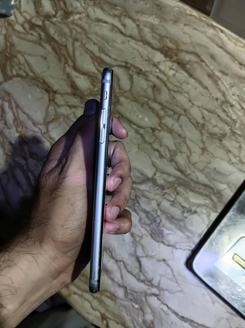 Apple iPhone 6S Plus 2
