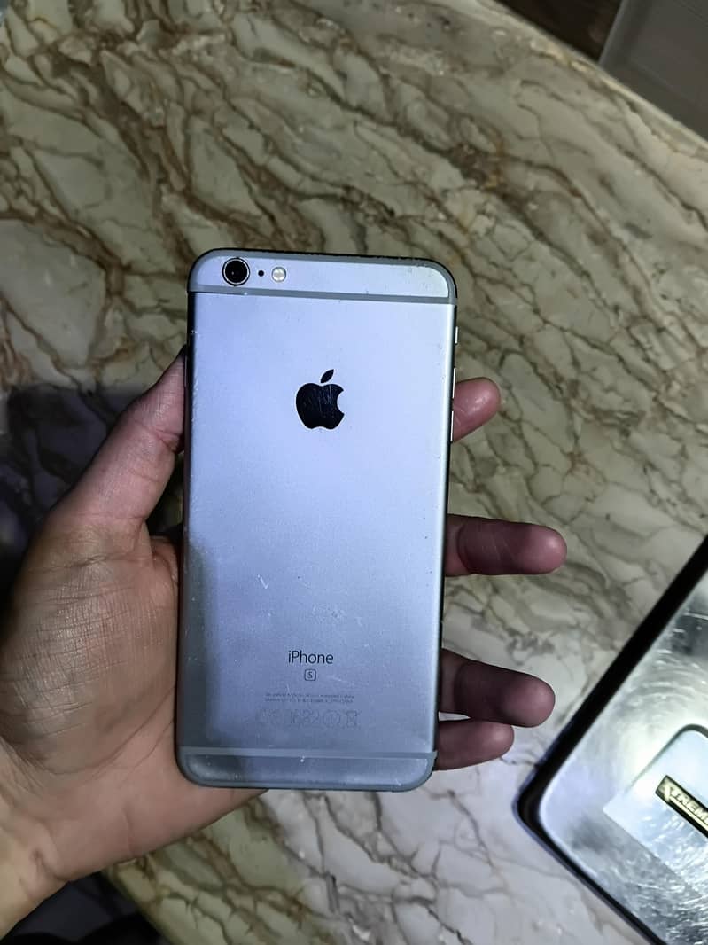 Apple iPhone 6S Plus 3