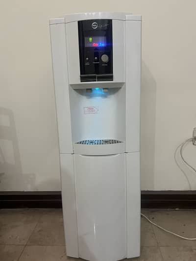 PEL water dispenser