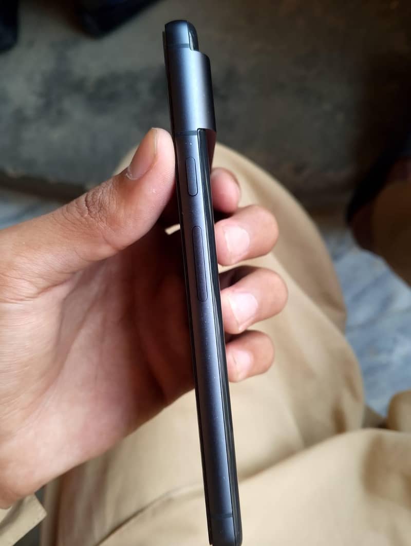 Google Pixel 8 2