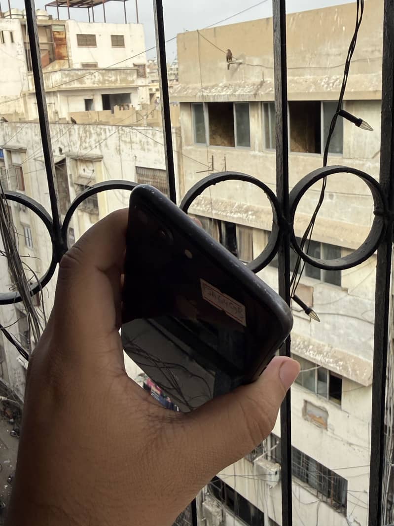 Apple iPhone 8 Plus 0