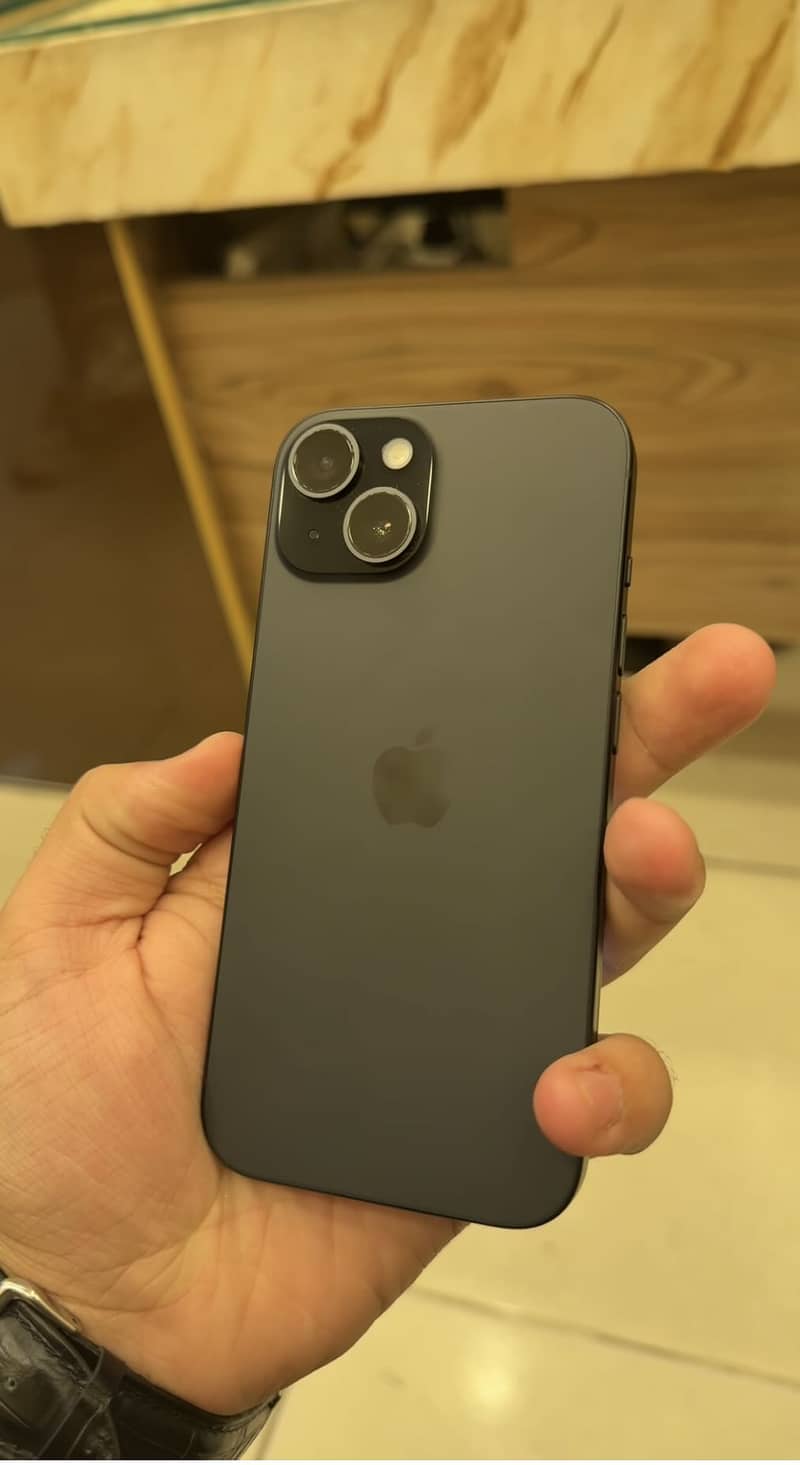 Apple iPhone 15 1