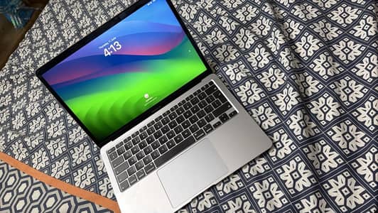 Macbook air 2020 model