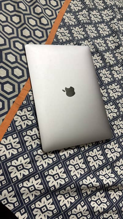 Macbook Air 2020 model