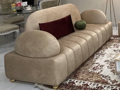 7 Seater Bubble sofa set (Just like New)