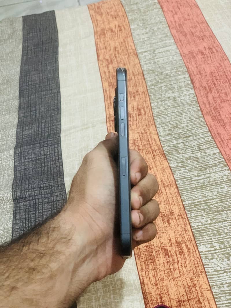 iphone 15 pro max jv 2