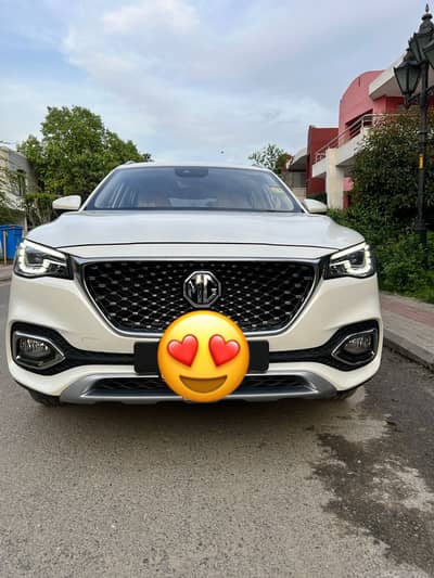 MG HS 2022