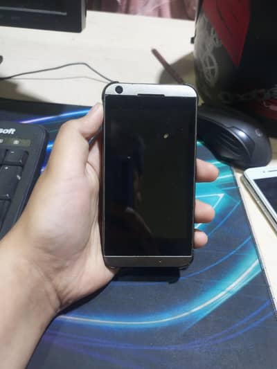 OLD MODEL MOBILE 1 GB RAM 8 GB ROM