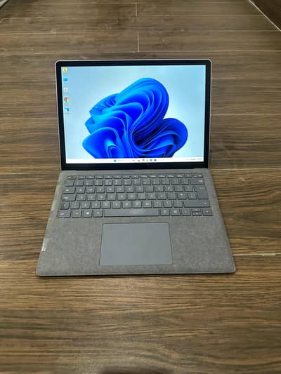 Core i5-10th generation Surface laptop 3
