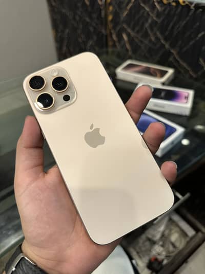 Apple iPhone 16 Pro Max