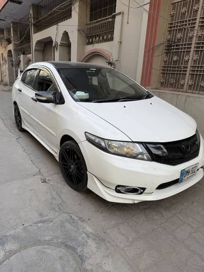 Honda City IVTEC 2018 neat very clean hid lights full ok