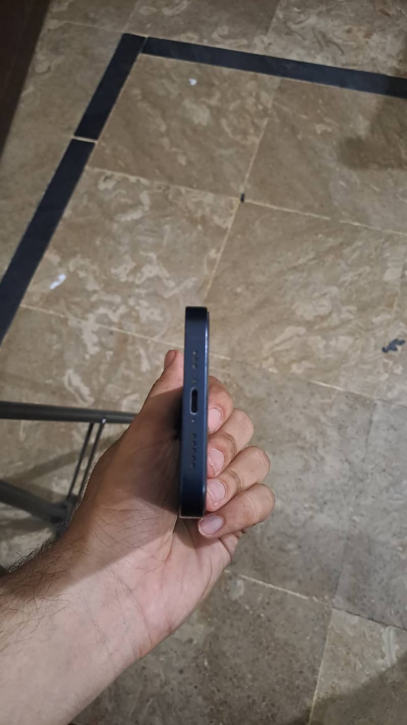 Apple iPhone 14 5