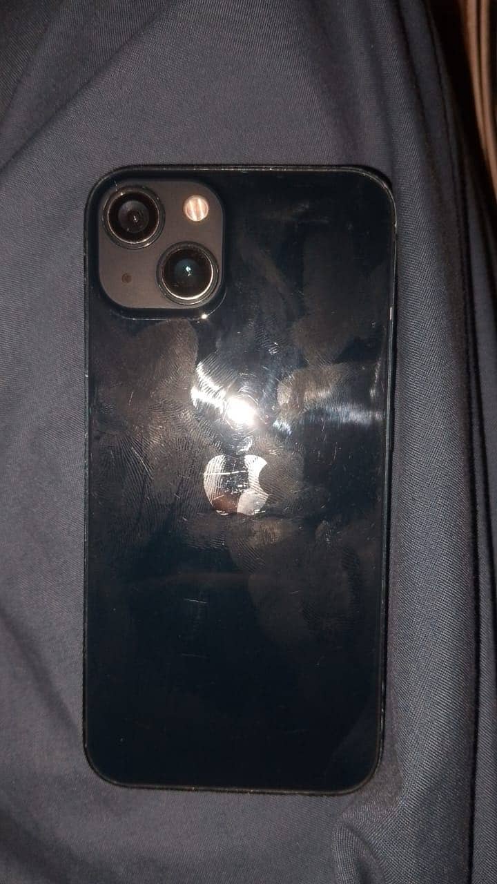 Apple iPhone 13 3